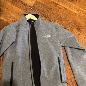 The North Face Men's Light Gray Performance Jacket